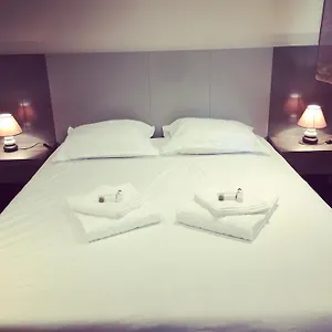 Appart hôtel Serafina Apartements